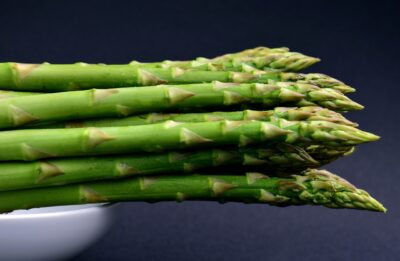 harvested asparagus spears